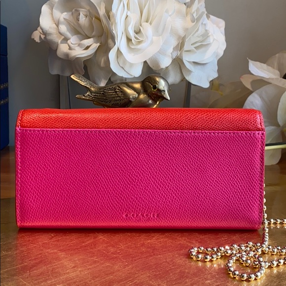 NWOT!! Coach chain slim crossbody wallet - Picture 3 of 11